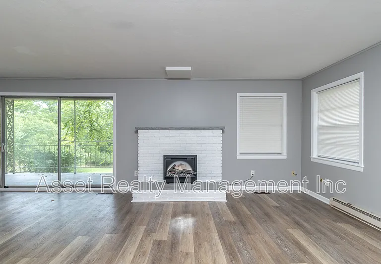 630 Colonial Dr — Photo 24