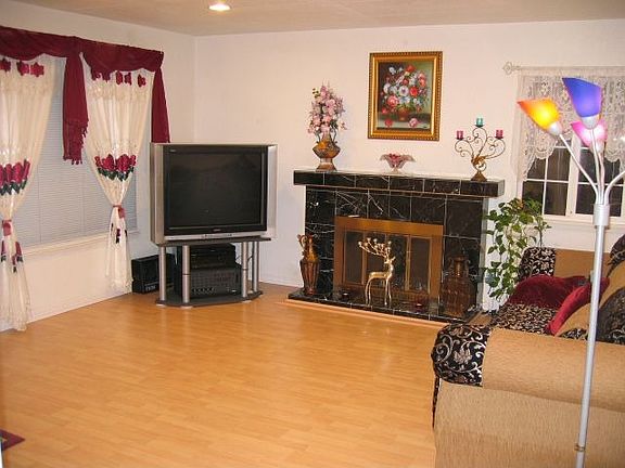 3rd image of 1318 Mich Bluff Dr