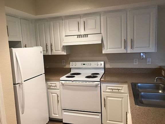 3rd image of 8517 Island Breeze Ln Unit 205