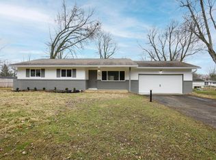 366 Meadow Way SW, Pataskala, OH 43062