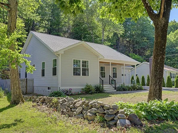 573 Federal St, Belchertown, MA 01007
