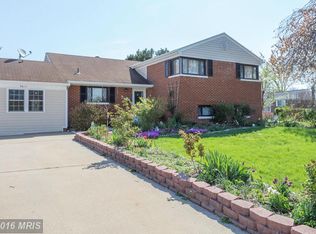 5917 Flanders St, Springfield, VA 22150