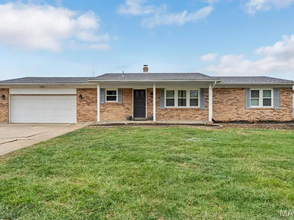 707 Kent Dr, Wentzville, MO 63385