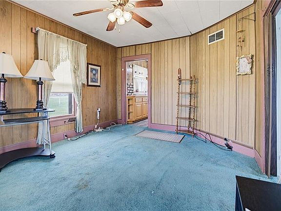 2nd image of 707 Highland Ave