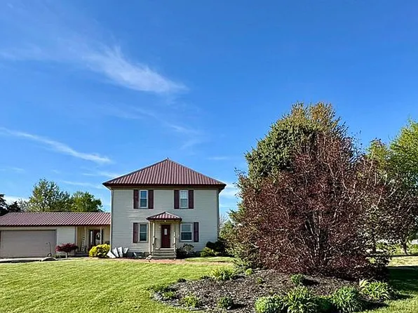 3152 245th St, De Witt, IA 52742