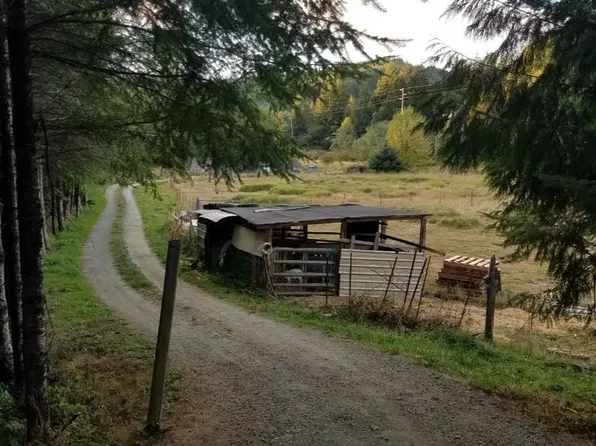 93176 Beaver Creek Ln, Coos Bay, OR 97420