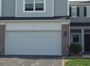 210 Portage Ln UNIT B, Yorkville, IL 60560