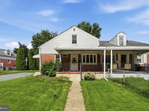 906 Kingsman Rd, Upper Chichester, PA 19061