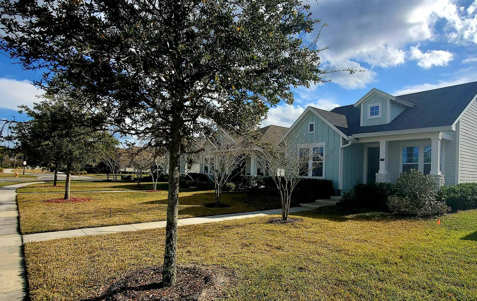 3 bed, 1644 sqft, $3,200 — Photo 3