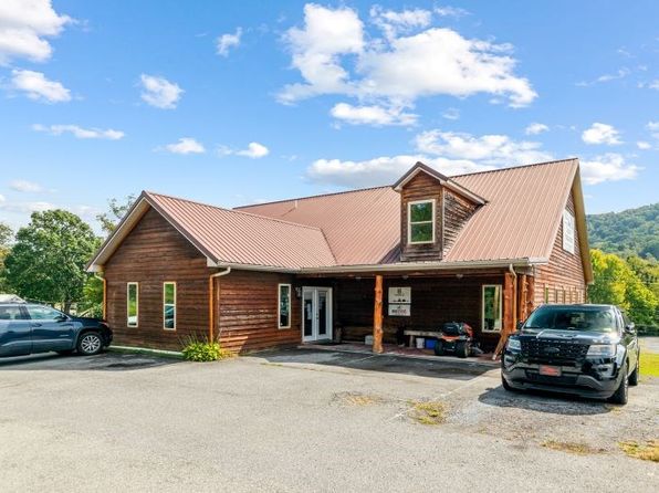 29 Fitness Ln, Peterstown, WV 24963