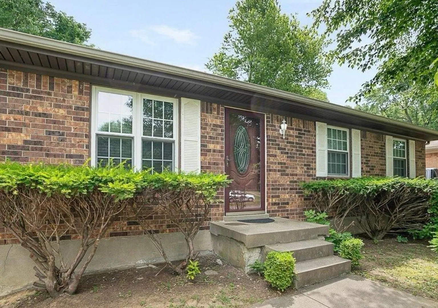 Updated Hillview Home! 3BR/2BA with Basement! — Photo 1