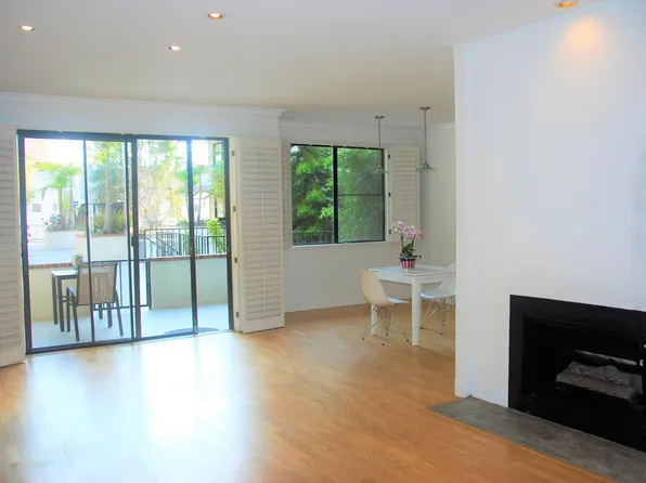 306 Bora Bora Way APT 110, Los Angeles, CA 90292