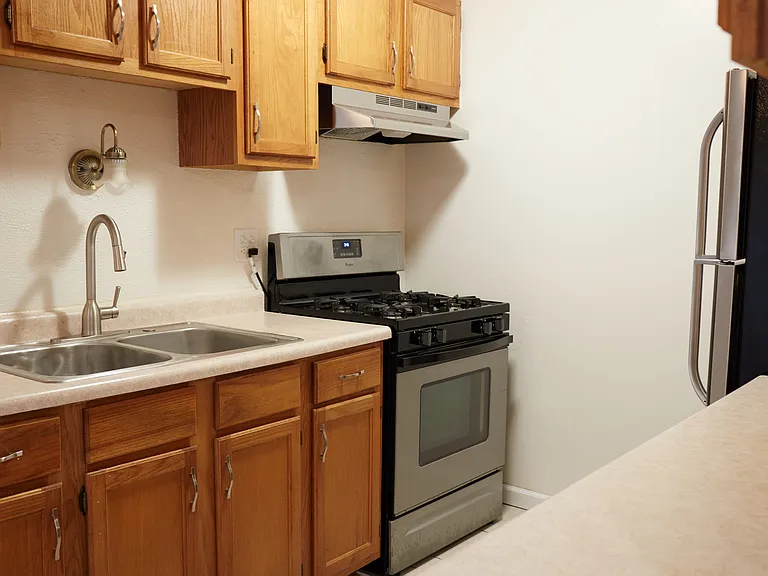 1001 Gael Dr — Photo 1