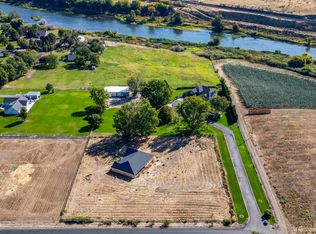 90404 W Hess Rd, Prosser, WA 99350
