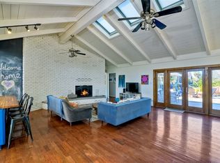 1101 Sunset Dr, Vista, CA 92081