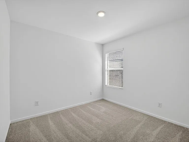 2509 Guineas Ln — Photo 13