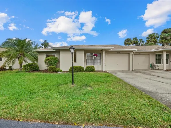 2913 Captiva Gardens Dr #2, Sarasota, FL 34231