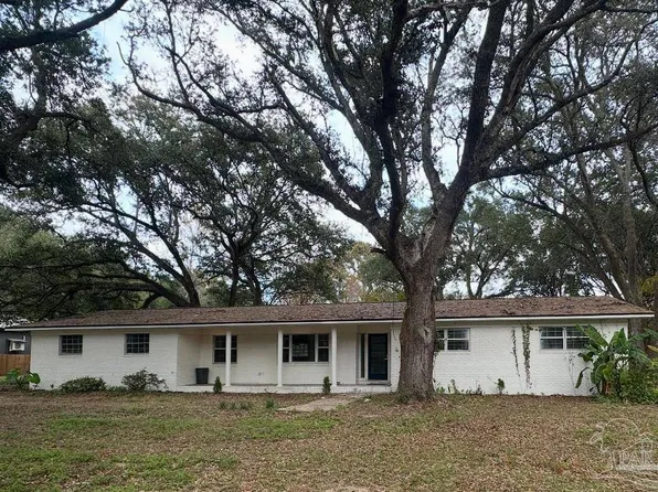 5520 Jones St, Milton, FL 32570