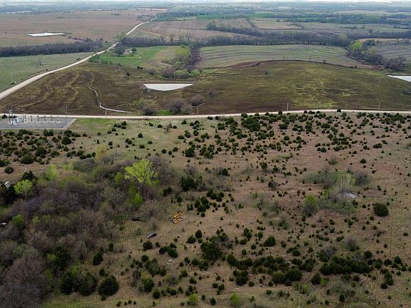 5th image of 10611 K Rd