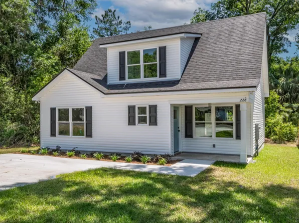 228 Dr Martin Lurther King Jr Memorial Rd, Crawfordville, FL 32327