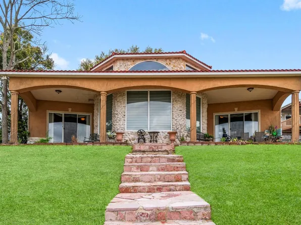 55 Lakeway Dr, Coldspring, TX 77331