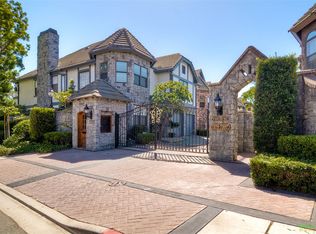 7395 Alicante Rd, Carlsbad, CA 92009