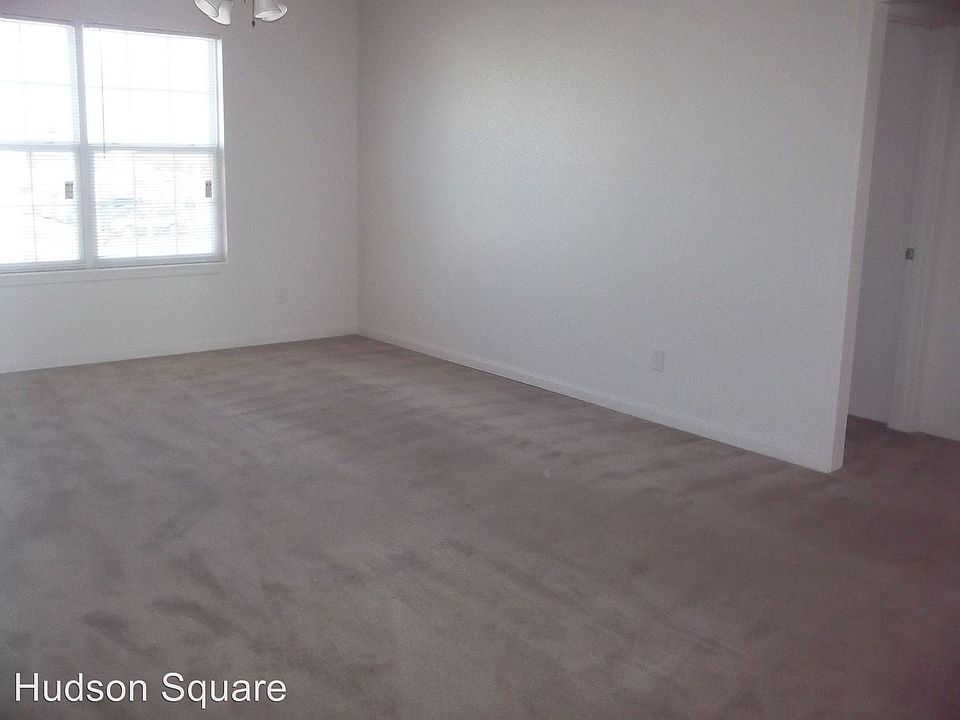 2nd image of 215 S Hudson St APT D3