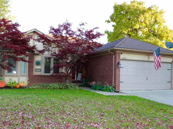 53880 Meadow View Ln, New Baltimore, MI 48047