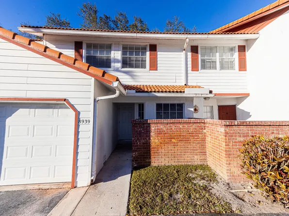 8939 NW 23rd St, Pompano Beach, FL 33065