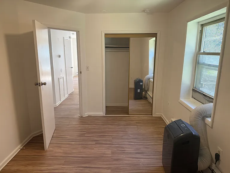 2924 Southern Ave SE #1 — Photo 3