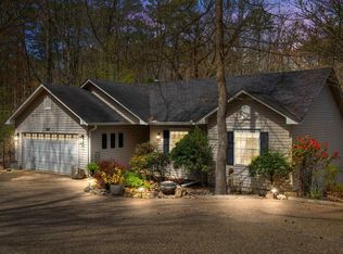 28 Arjona Way, Hot Springs Village, AR 71909