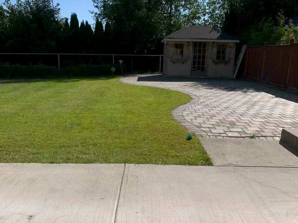 2 bedroom rental in Surrey — photo 7