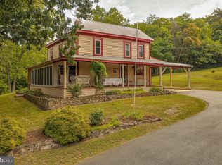 46 Sherrill Ln, Berkeley Springs, WV 25411