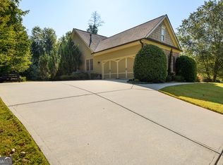 5717 Winding Rose Trl, Flowery Branch, GA