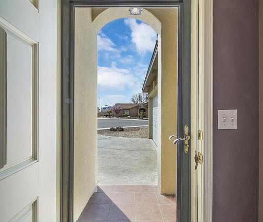 3rd image of 2816 San Miguel Ct