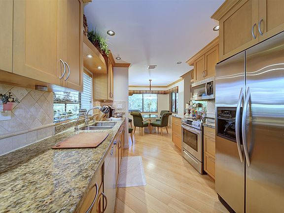 4th image of 9387 Chelsea Drive #9387