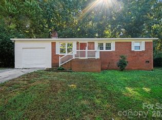 306 Hubbard St, Lincolnton, NC 28092