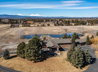 64800 Hunnell Rd, Bend, OR 97703