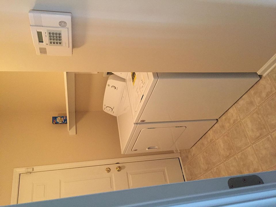 1st image of 1229 Bridgeport Dr