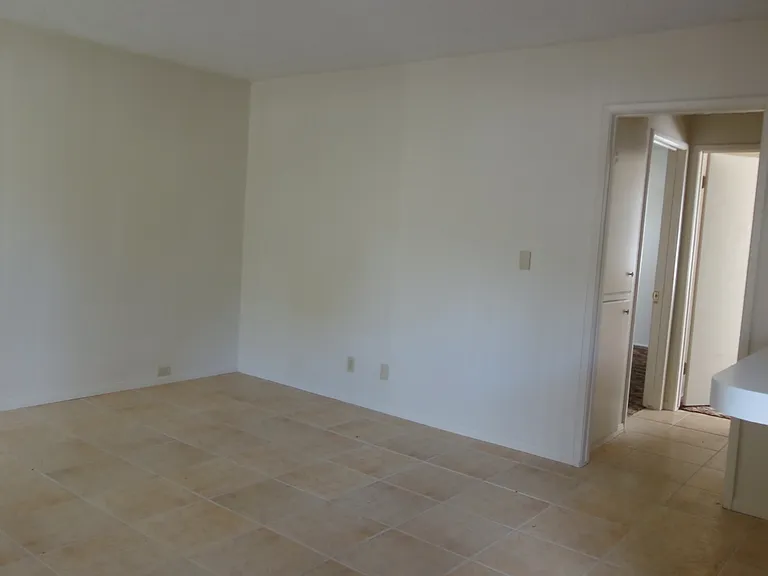 301 Sinclair Ave #B — Photo 4