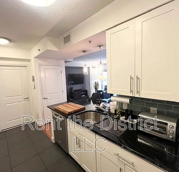 555 Massachusetts Ave NW #301 — Photo 4