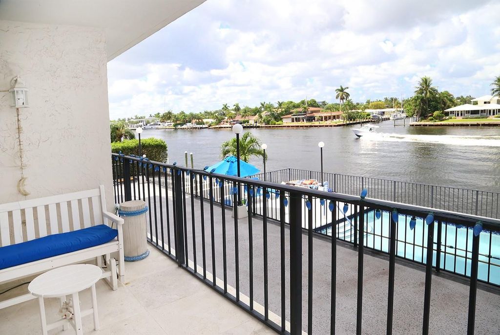 Undisclosed address (2-bed condo, 1,200 sq ft, ZIP 33062), photo 7
