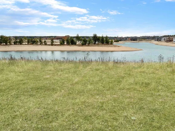 N8662 Island View Dr, New Lisbon, WI 53950
