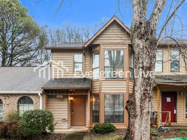 867 Heritage Oaks Dr, Stone Mountain, GA 30088