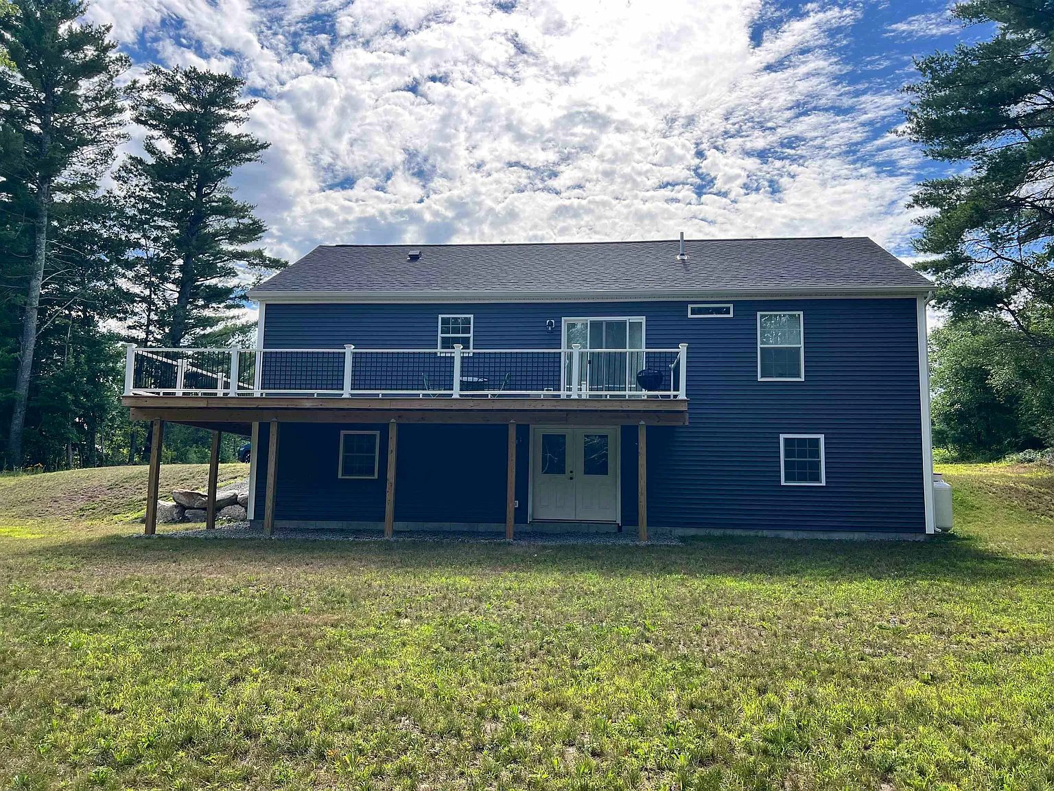 3 bed, 2.0 bath, 1248 sqft, $2,500 — Photo 3