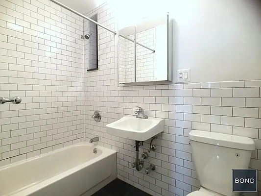 Rented by Bond New York | media 15