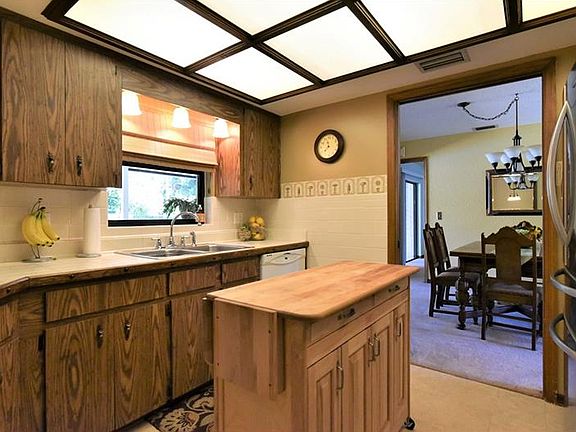5th image of 4424 S Laurel Pointe Dr