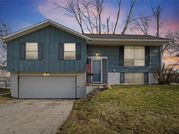 423 Norwick Rd SW, Cedar Rapids, IA 52404