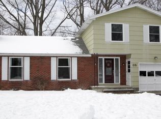 85 Briar Ln, Rochester, NY 14622