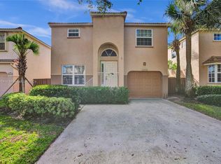 10820 NW 12th Pl, Plantation, FL 33322